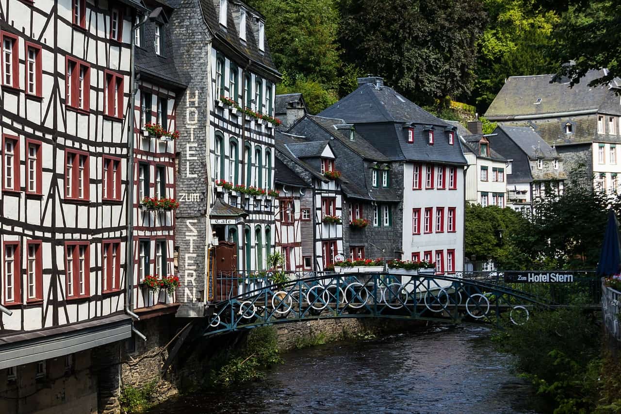 Monschau een pitoresk dorpje in de eifel